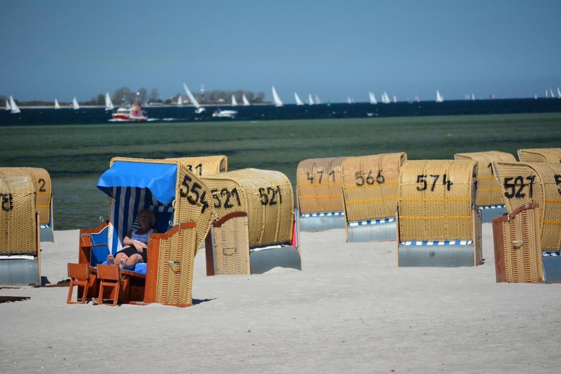 Kapitaenshaus Nr 10 Apartman Laboe Kültér fotó